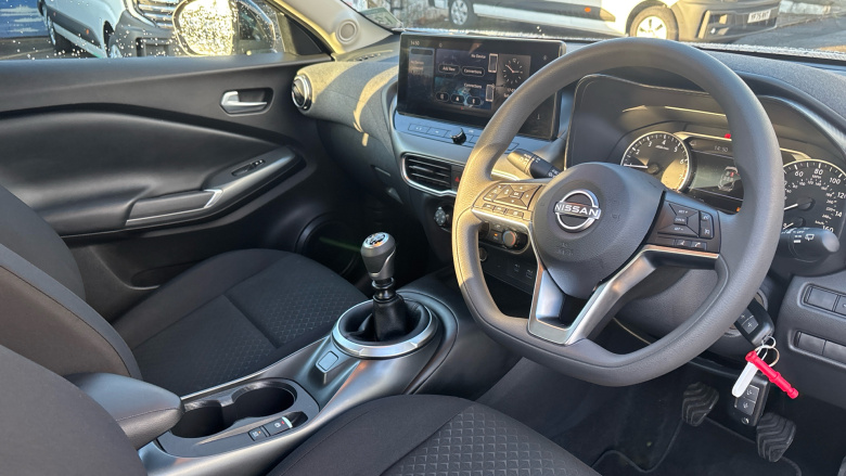 Nissan Juke 1.0 DiG-T Acenta Premium 5dr Petrol Hatchback